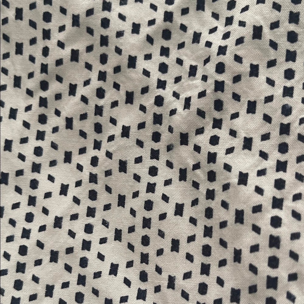 Velvet Heart Black and White Patterned Shirt - Picture 6 of 14